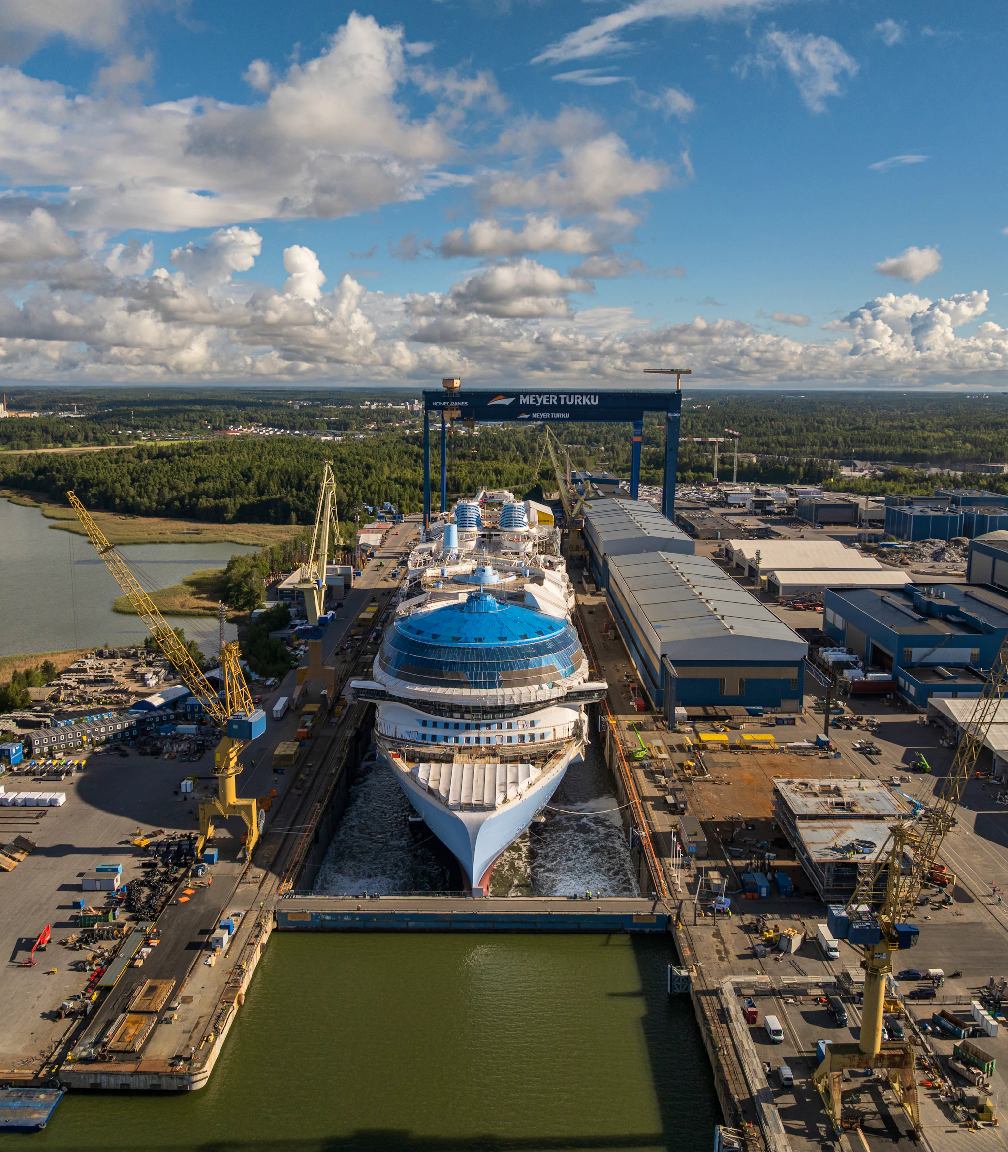 Hero of the Seas floated out at the Turku shipyard